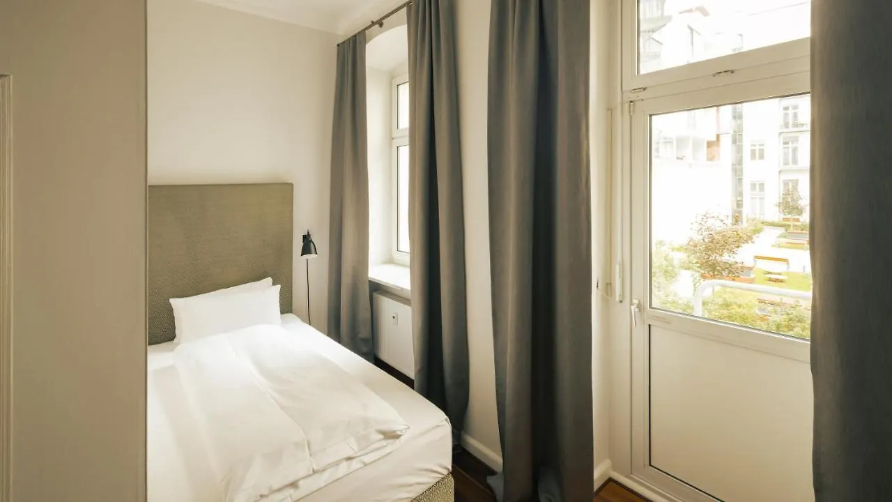 ****  Bob W Mitte Aparthotel Berlin Germany