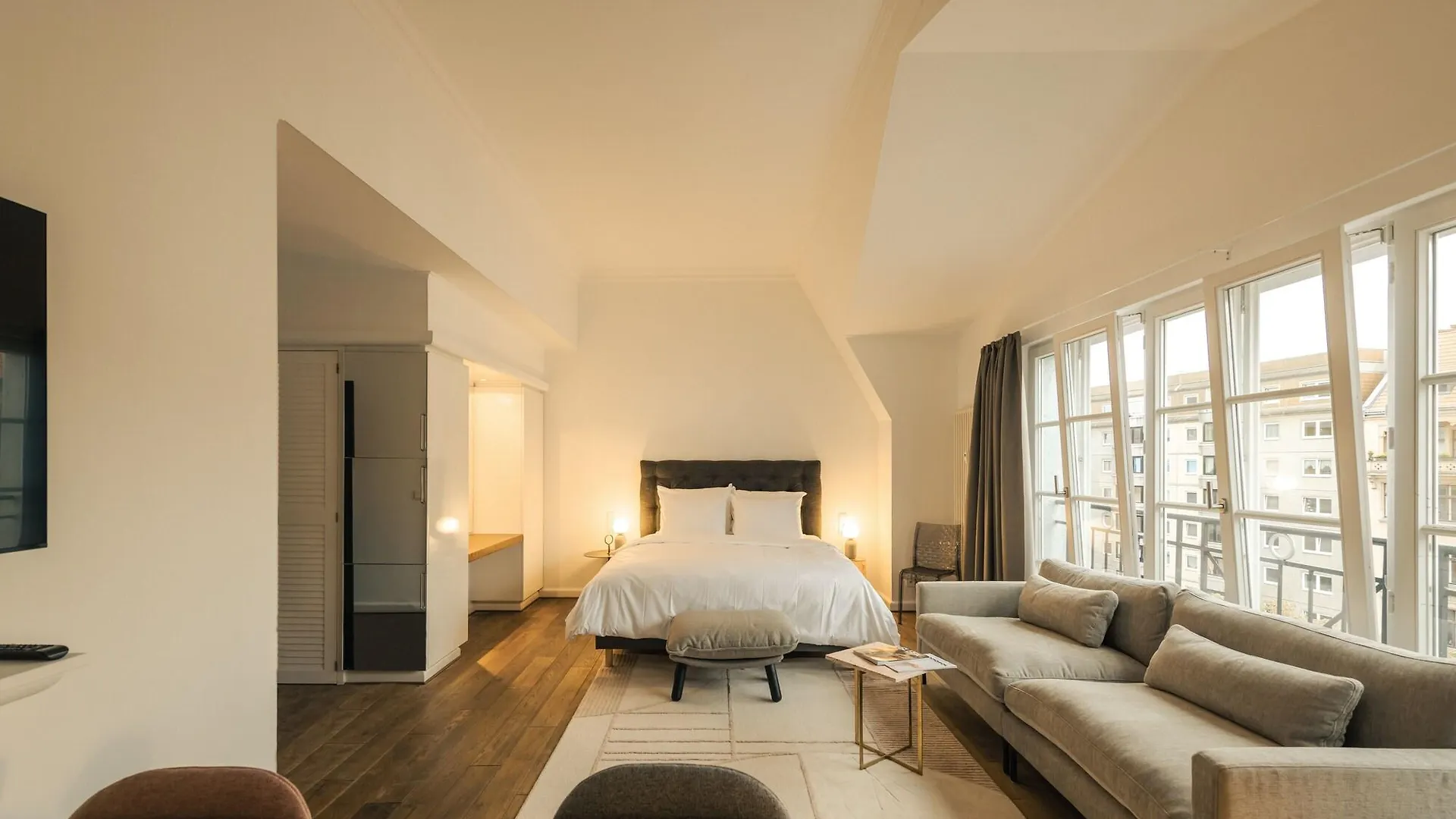 Bob W Mitte Apart otel Berlin 4*,